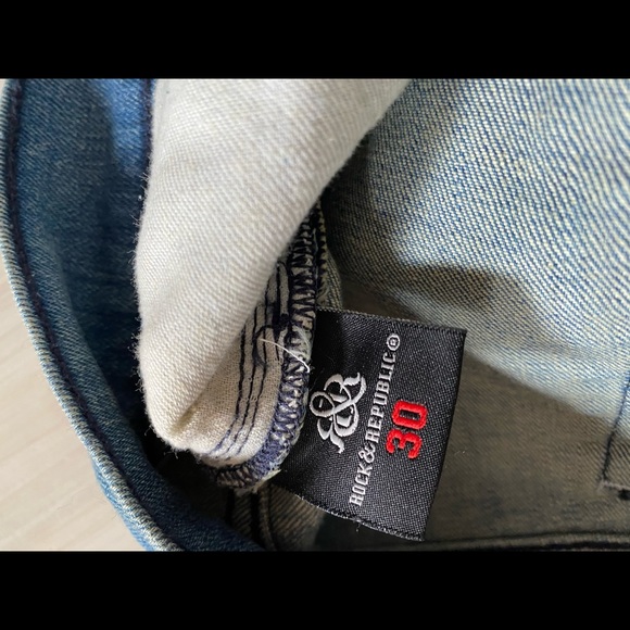 Rock and Republic Jeans with Rhinestones - Picture 3 of 4